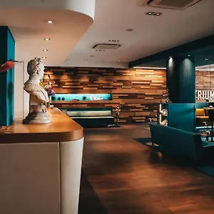 4* Hotel Boutique Atrium