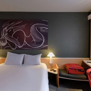 Отель Ibis Parkstadt Schwabing, Мюнхен