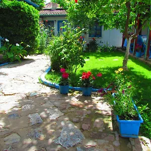 oteli̇ zi̇yaret edi̇n