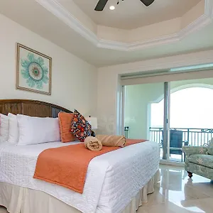 the-landmark-resort-of-cozumel-77600.allrivieramayahotels.com/